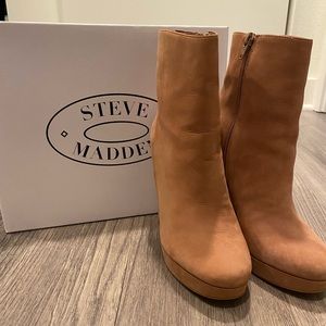 Steve Madden Suede Boots